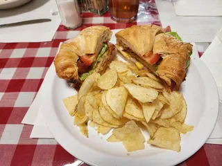 Mona's Creative Catering and Fine Foods Restaurant