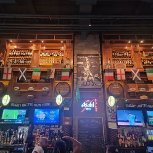 The bar scene!