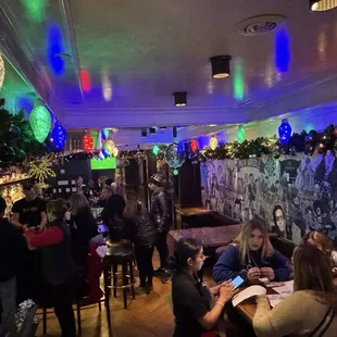 By the time we left,  Santa hats were given to all the patrons