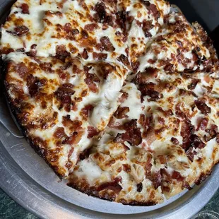 Chicken bacon ranch pizza