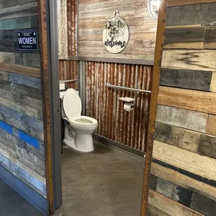 Women&apos;s bathroom
