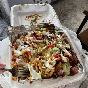 Gringo nachos with sausage