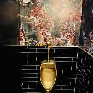 Gilded, floral goodness