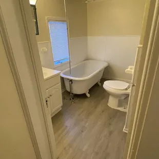 Waterproof vinyl plank flooring