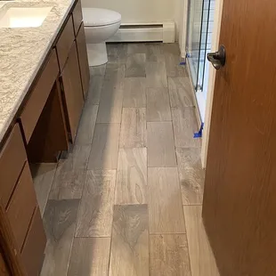Wood plank tile