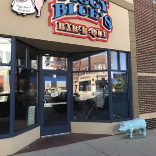 Photos for Piggy Blue's Bar-B-Que