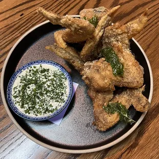 wings (3/5)