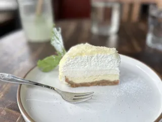 Bon, Nene