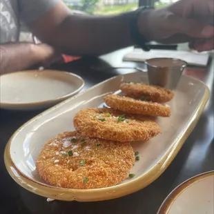 Fried green tomatoes