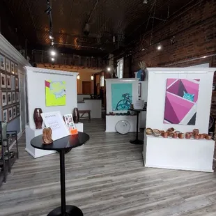 Engaging Art Gallery / Pottery Studio / Event Space

Call us for more info at 612.804.1708