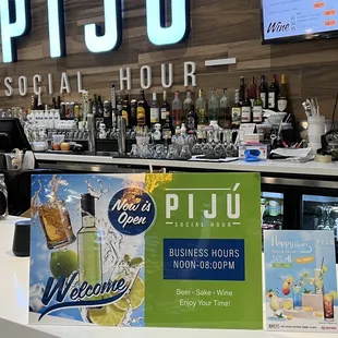 Business hour &amp; Happy Hours