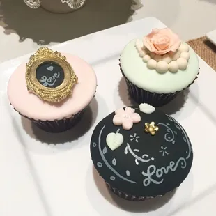 Wedding cupcakes