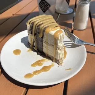 Caramel Pecan Ice Cream Pie