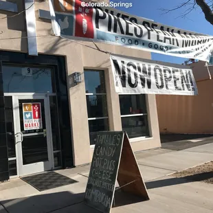 WI Artisan cheese, handmade tamales, gluten free pot pies and pastries, kombucha and more vendors to come.