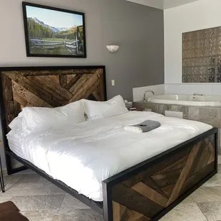 peak suite - jacuzzi tub 2022