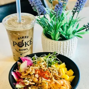 Coffee boba &amp; poke bowl