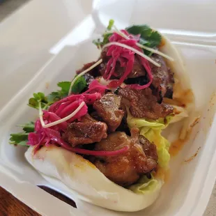 Spicy pork bao buns
