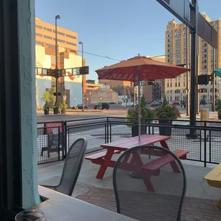 Patio peekaboo seating