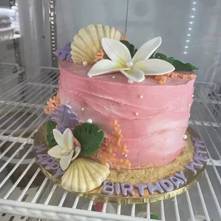 Tropical birthday cake