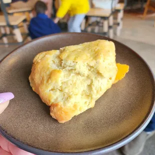 Apple gouda scone