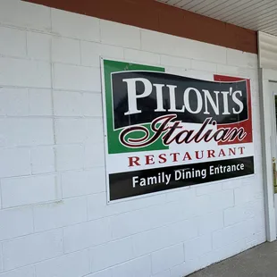 Entrance to Piloni's