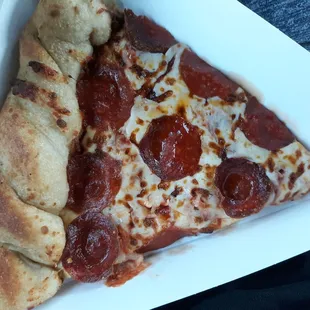 5 stars. The crust is banging too.