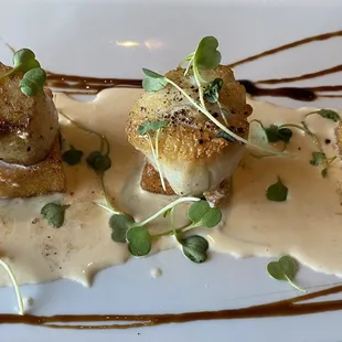 Pan seared scallops