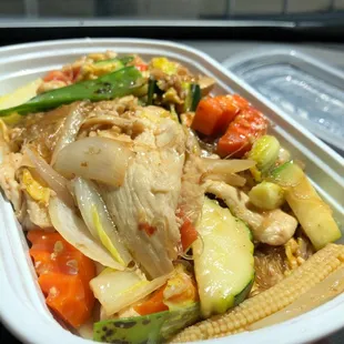Pad woon senn with Chicken