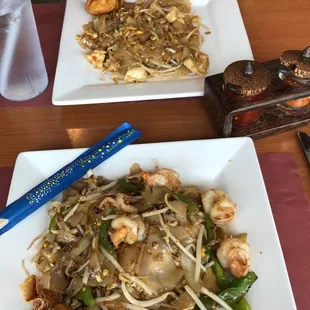 Spicy Crazy Noodles with Shrimp
