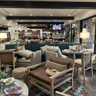 Seating areas by lobby