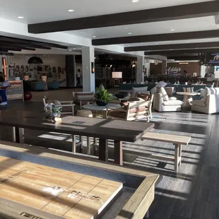 The brand new lobby and dinning area.