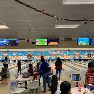 Bowling lanes