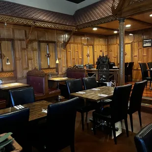 sushi and sashimi, interior