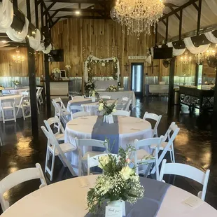 Come check out the Newest Wedding Venue in Somerville Tennessee. Pin Oak Farms Wedding &amp; Events. 10720 Hwy.76 
Visit PinOakFarms.org