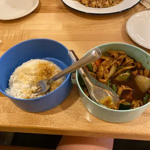 two bowls of food on a table