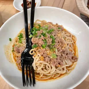 Dan Dan Noodle