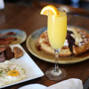 Brunch - Friday, Saturday &amp; Sunday  
12pm to 5 pm - Bottomless Mimosas Available