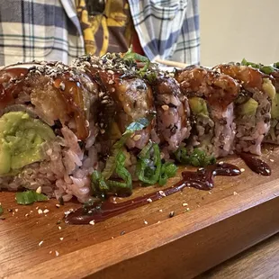 Vegan dragon roll