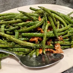 Fried green beans with minced pork