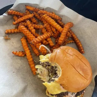 Sweet potato fries&amp; burger