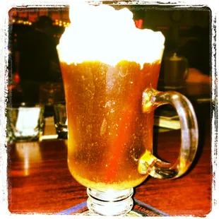Hot apple cider with moonshine