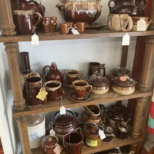 This seller really loves drip glaze!