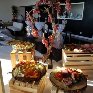 Grape Tree w/Charcuterie