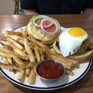 Burger with sunny side egg