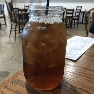 Ice tea in a mason jar - very fresh!