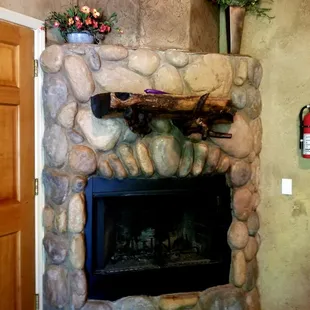 Beatiful fireplace to enjoy at the Pine Mountain Club Inn during the winter.