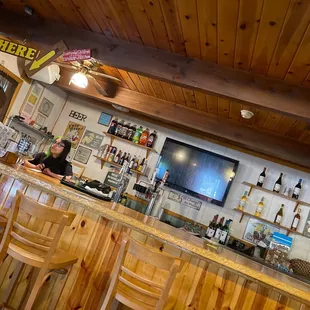 Nice place, great pizza , fun time .
