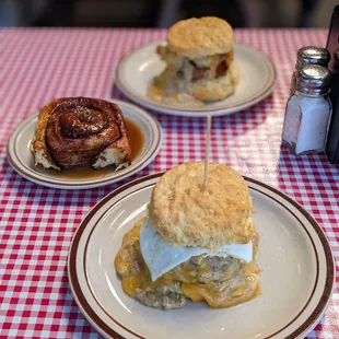 Reggie Deluxe and cinnamon roll