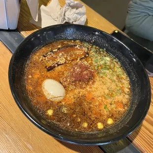 Spicy garlic ramen