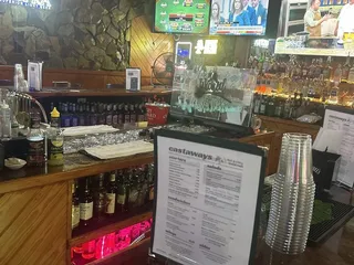 Castaways Bar And Grill
